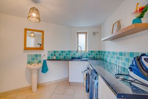 Utility Cloakroom - click for photo gallery